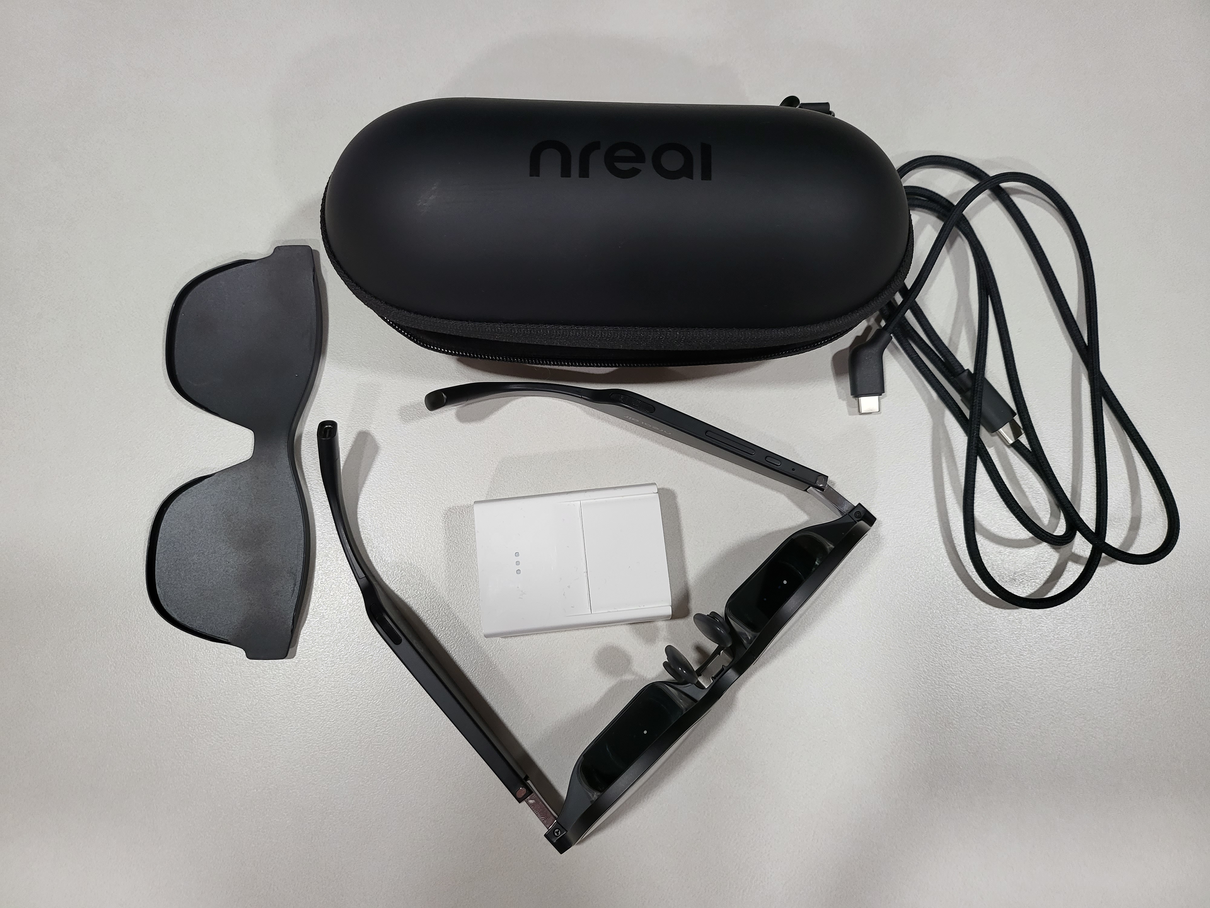 Xreal / Nreal Air with adapter and Lightning adapter 